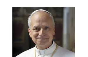 Umile Servo (pensiero augurale per Papa Leone XIV) La foto ufficiale di Papa Leone XIV