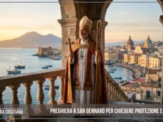 Preghiera a San Gennaro per chiedere protezione e una grazia San Gennaro in preghiera con Napoli e il Vesuvio sullo sfondo